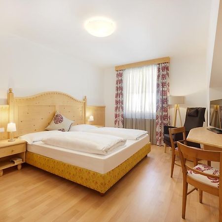 Parkhotel Post К'юза Екстер'єр фото